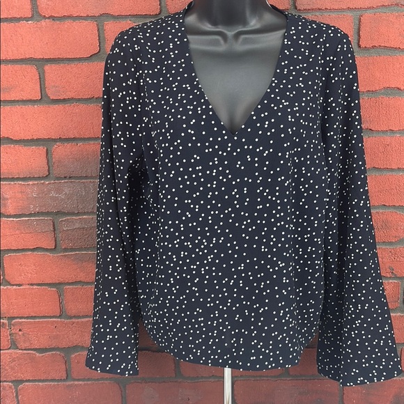 Frank and Oak Woman's Polka Dot V-Neck‎ Blouse Medium - Picture 1 of 8